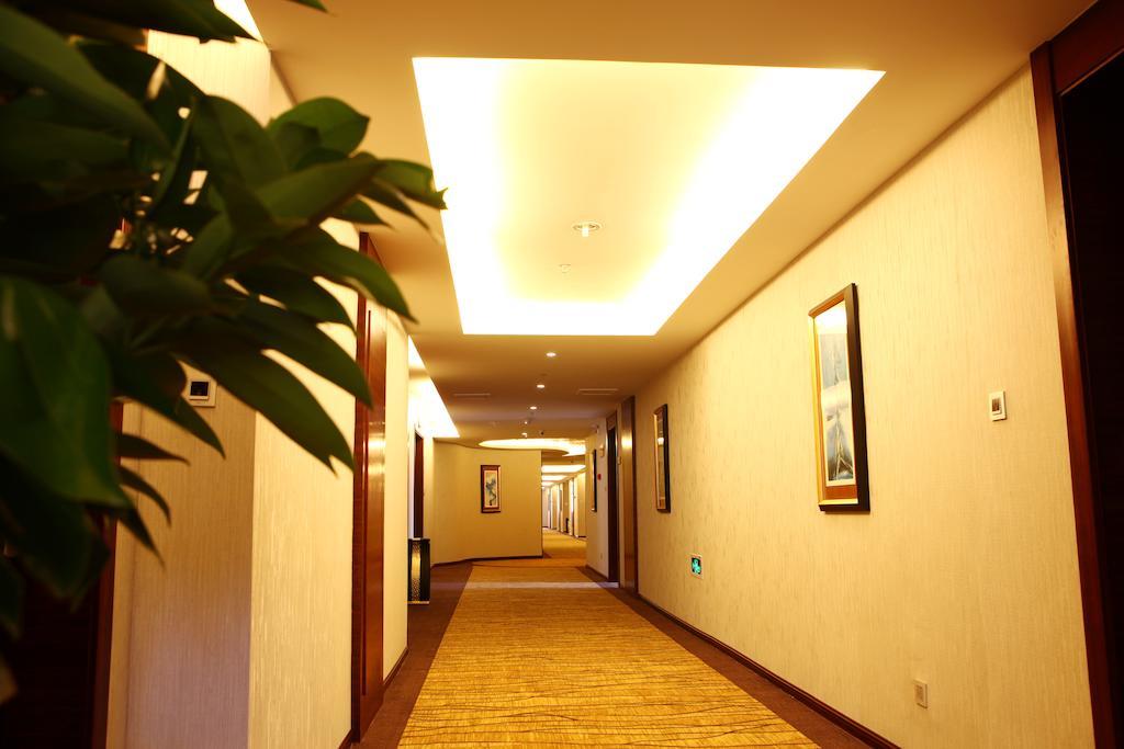 Mingcheng Times Hotel Chengdu Bagian luar foto