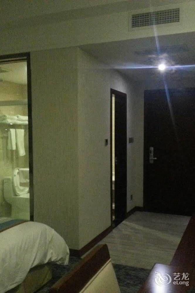 Mingcheng Times Hotel Chengdu Bagian luar foto