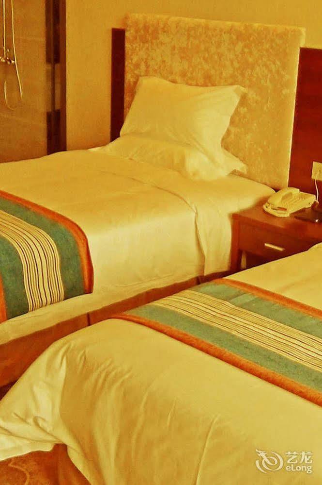 Mingcheng Times Hotel Chengdu Bagian luar foto